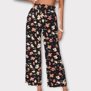 Hollister Floral Wide Leg PaperSack Waist With Tie Wrap Around Trouser Pants
